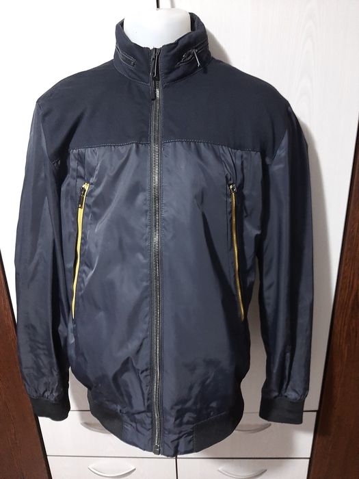 Geaca  de firma  zara