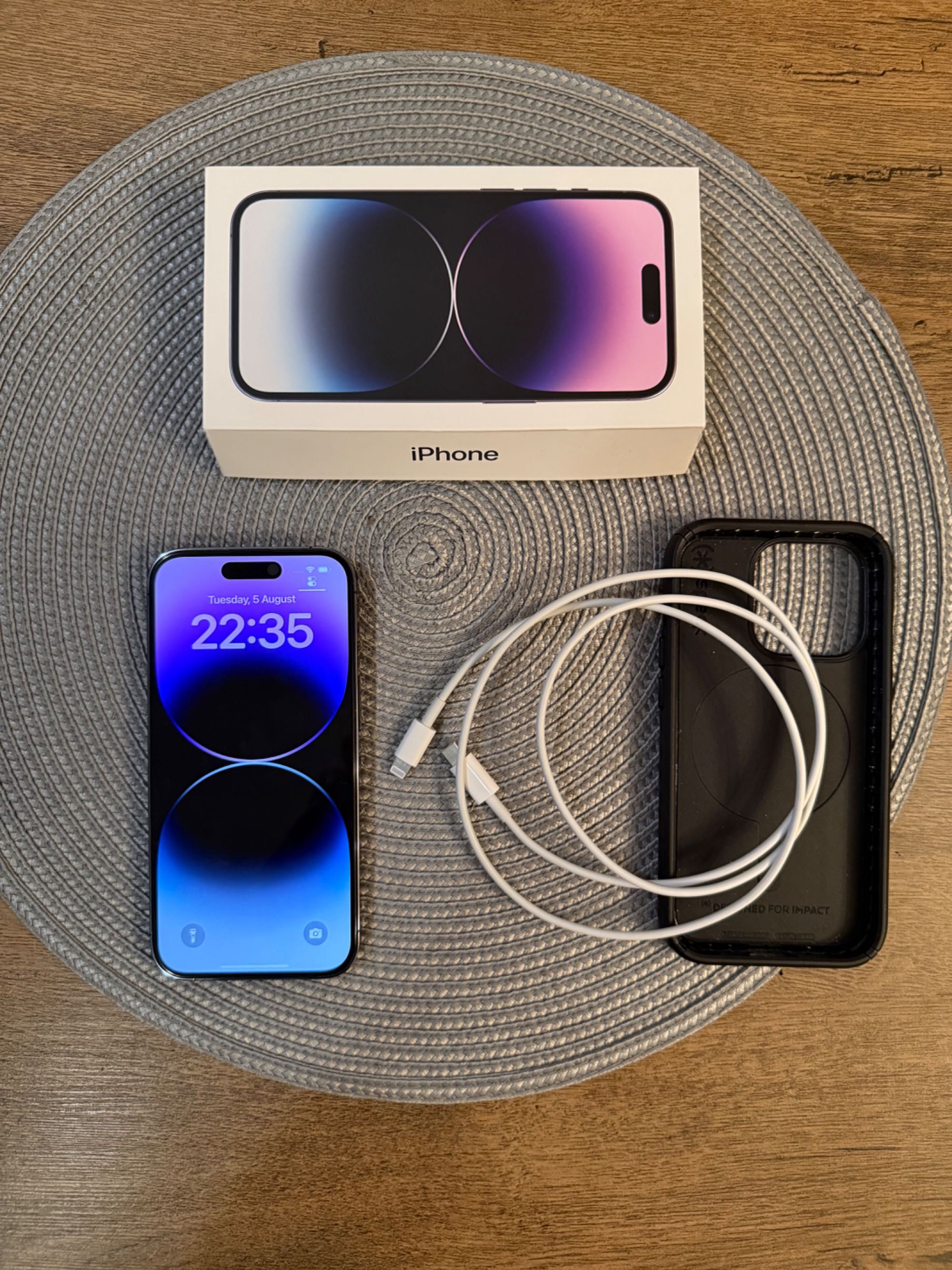iPhone 14 pro в Перфектно състояние