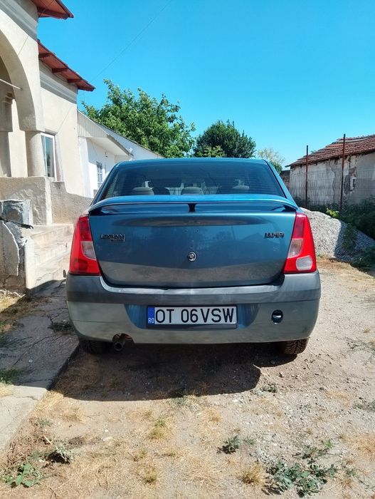 Vând Dacia Logan