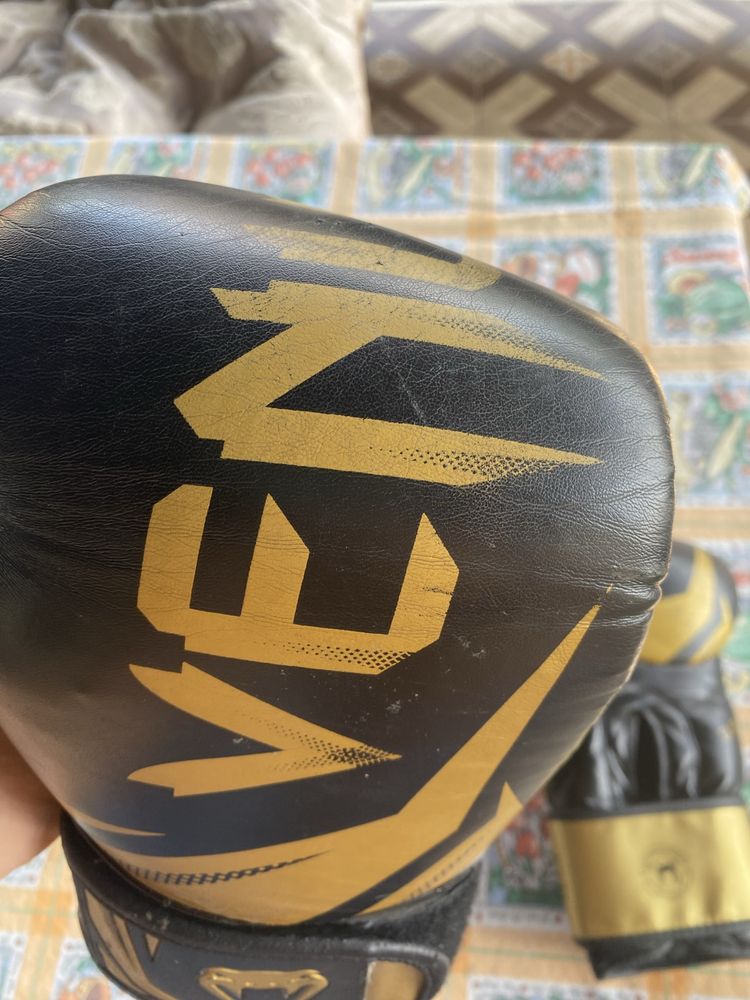 Manusi de box venum