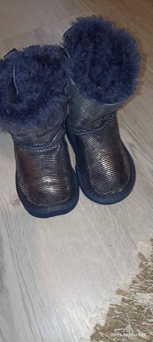Cizme UGG măr 22,5