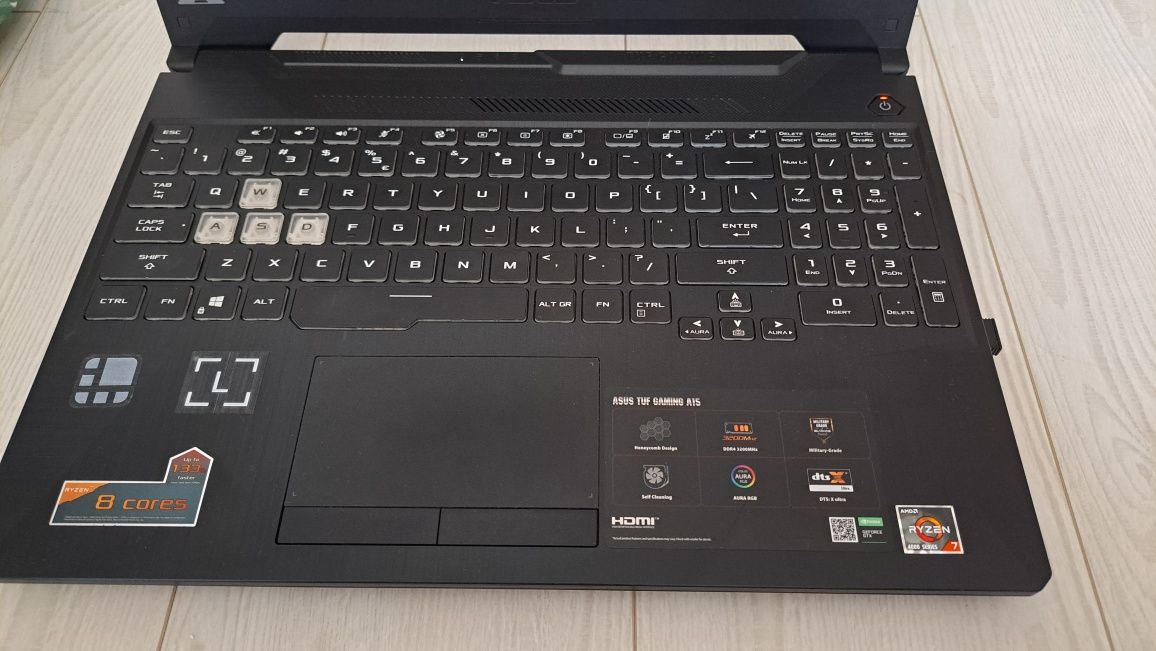 Продавам Asus TUF Gaming A15 laptop