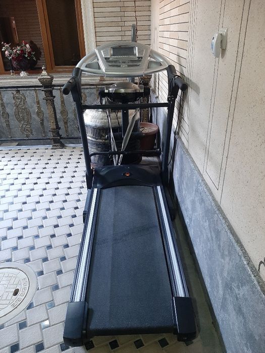Беговая дорожка.