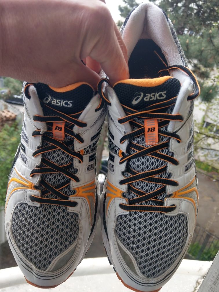 Резервирани.Asics Gel Cayano 18. 42,5нм. 27,0см.