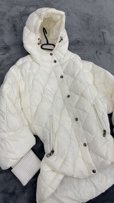Дамско бяло зимно яке