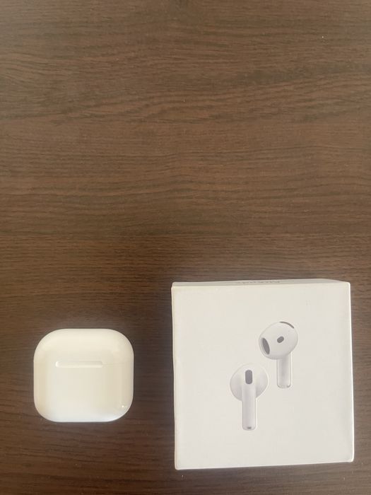 AIR PODS 4 apple