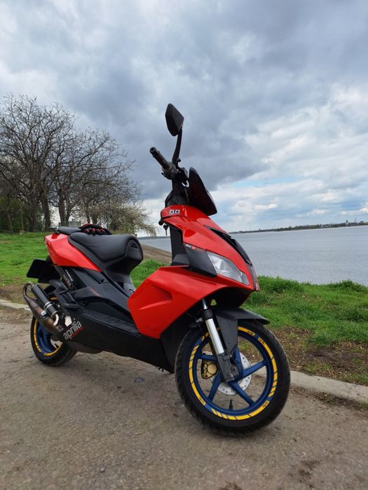 Aprilia SR50 R Factory