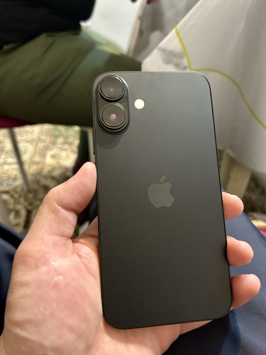 Продам Iphone XR/16