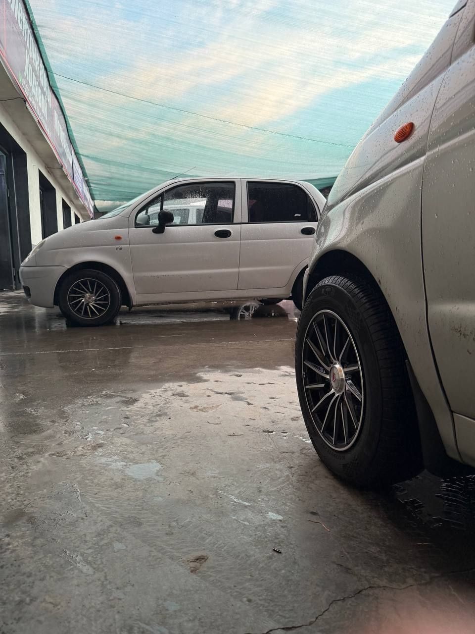 Vossen diska 13 sotiladi
