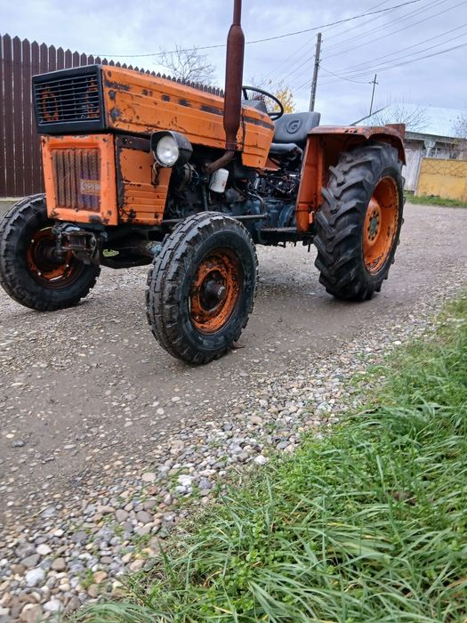 Tractor UTB 445 1990