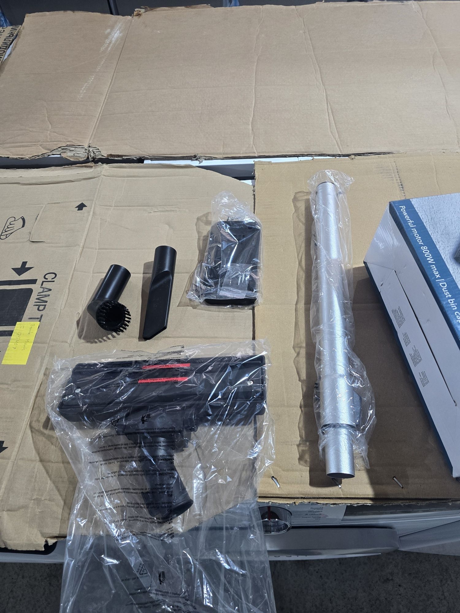Нова вертикална прахосмукачка Rohnson R-1224 800W