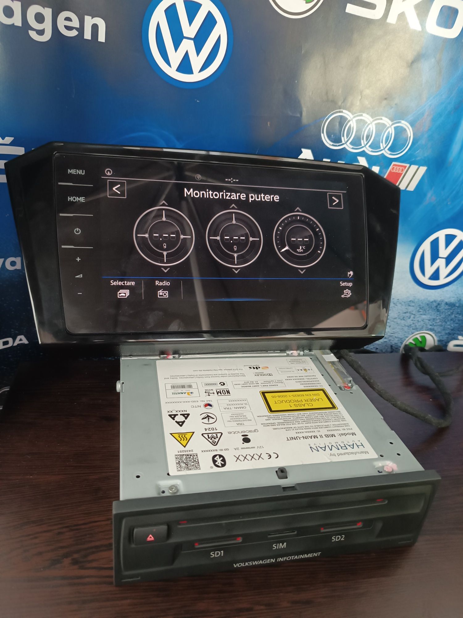 Vând Navigatie mib2 / mib2.5 + display Harman cu port  fibra optic