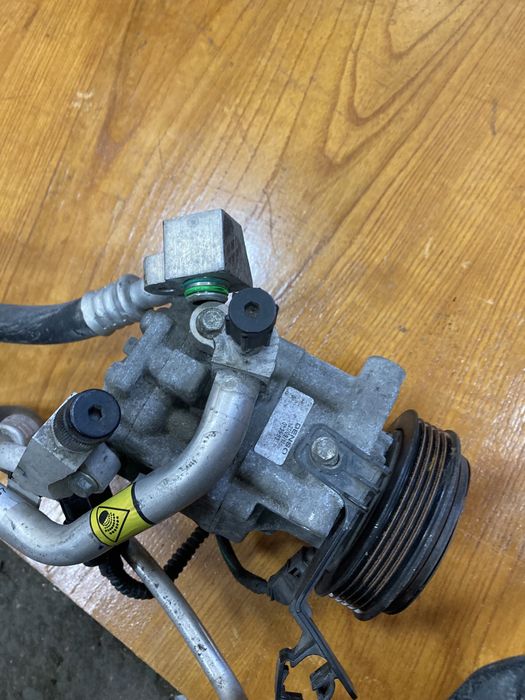 Fuat 500 2011 година 1.2i Компресор Климатик