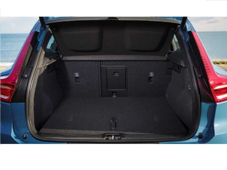 Кора за багажник на Volvo XC40