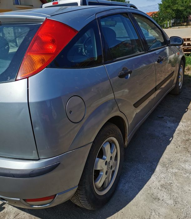 Ford Focus 1.6 benzina