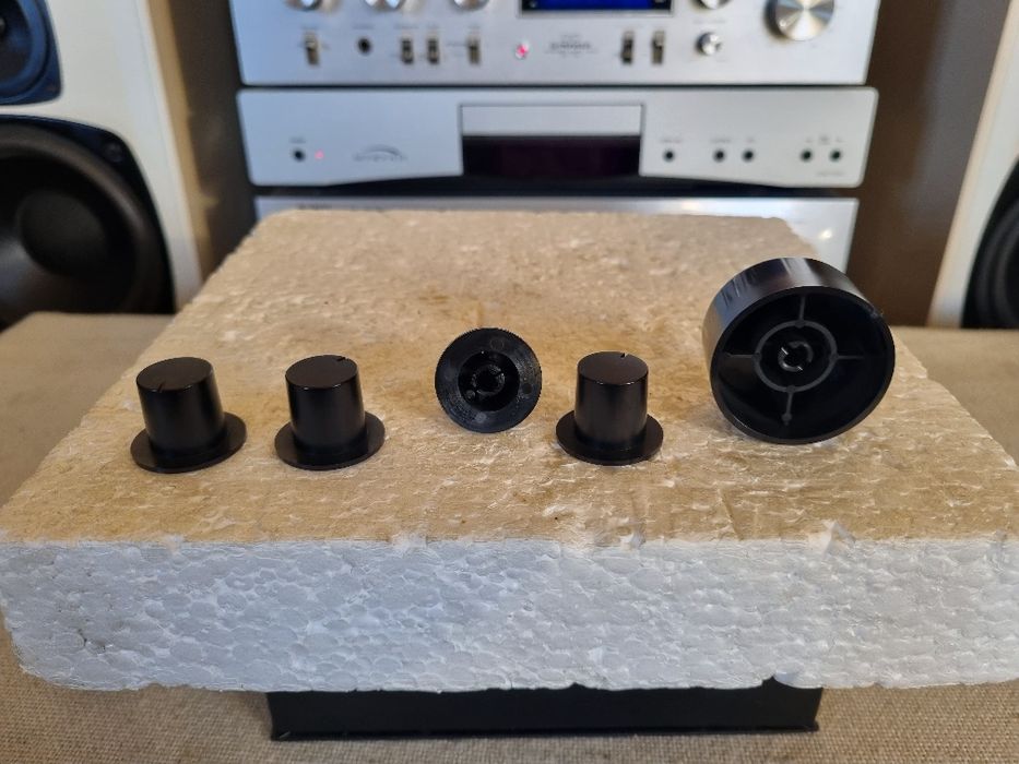 Set Butoane Denon. Impecabile.