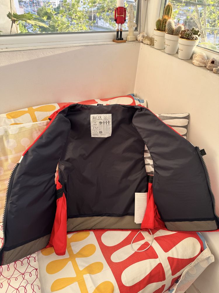 Спасителна жилетка Helly Hansen L