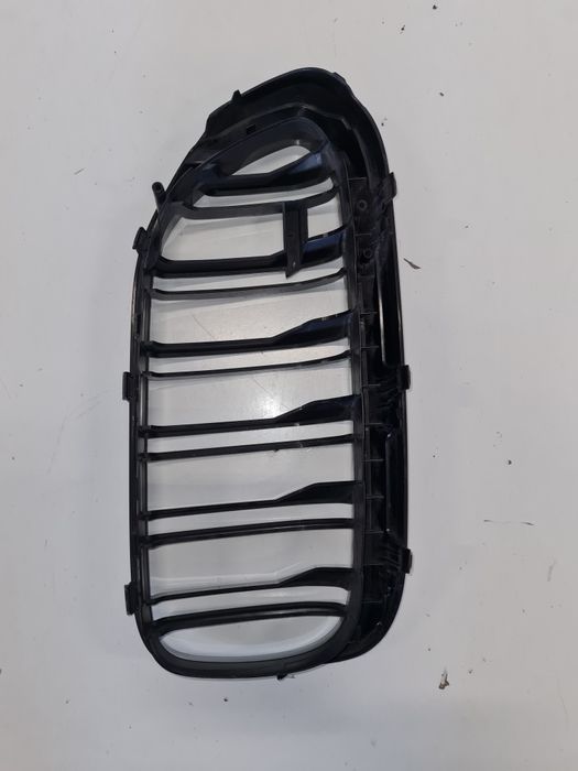 Grila bară stânga fata BMW seria 5 F90 M5 /cod-5118063173 / an-2015+