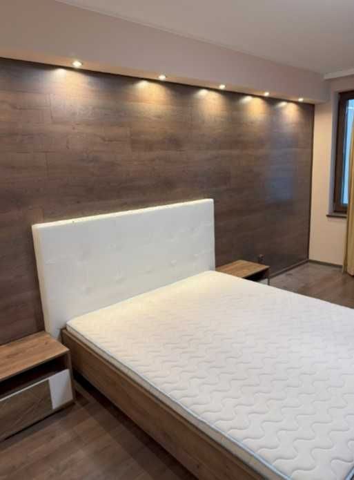Дава се под наем Тристаен апартамент в София, Изток - 115 кв.м за 1000 € - Снимка #3