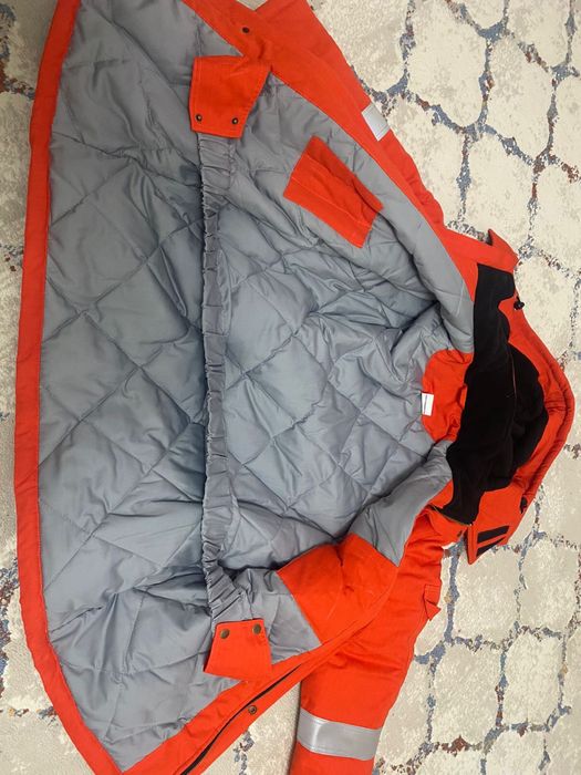 Продаю зимние спецодежды