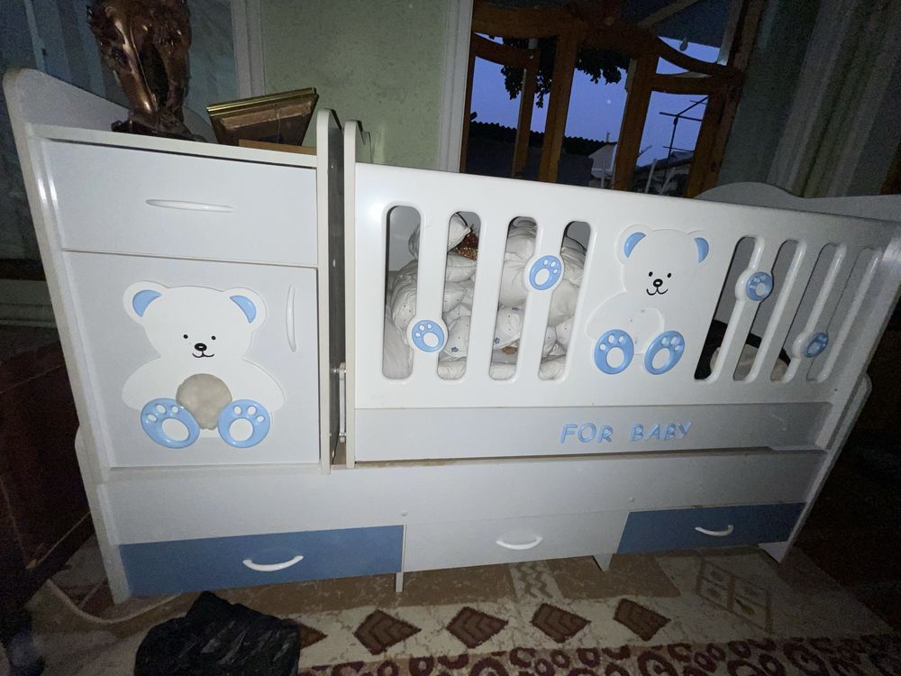 Detskiy mebel krovat va garderob shkafi bilan