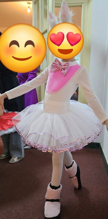 Costum/rochita iepuras, fetite, 10 ani
