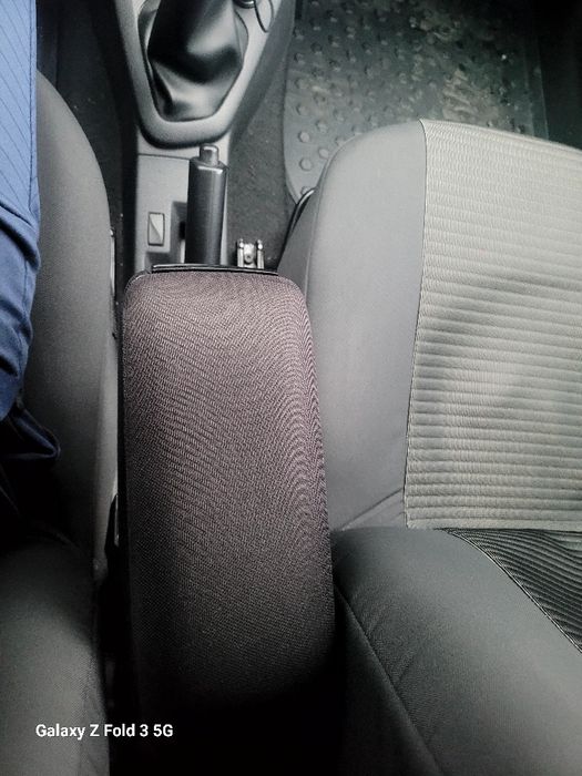 Vând Dacia Logan