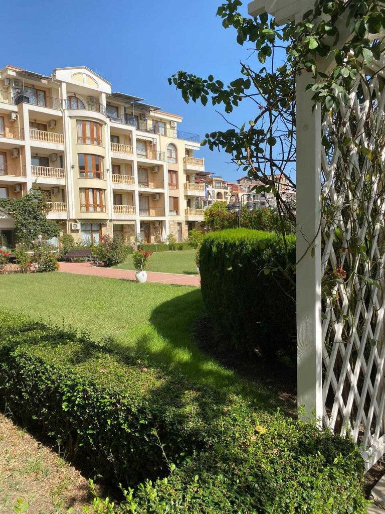 Продава се Двустаен апартамент в Свети Влас - 58 кв.м за 1345 €/кв.м - Снимка #11