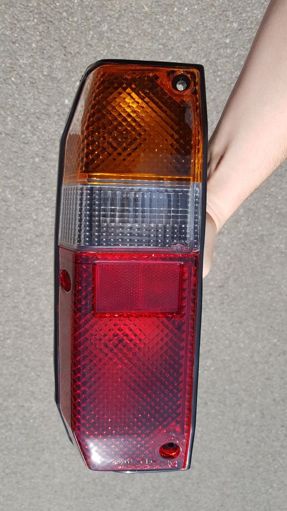 Lampa spate stop semnalizare Toyota Land Cruiser J70 73 79