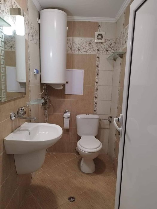 Дава се под наем Двустаен апартамент в Бургас, Зорница - 62 кв.м за 408 € - Снимка #3