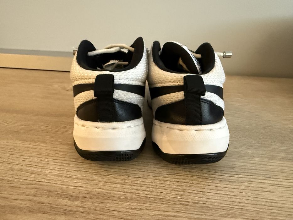 Маратонки Nike 38 размер