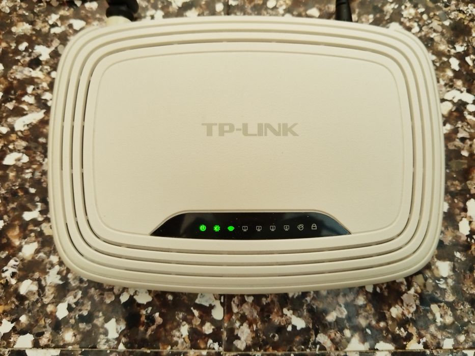 Рутер TP-LINK с една антена