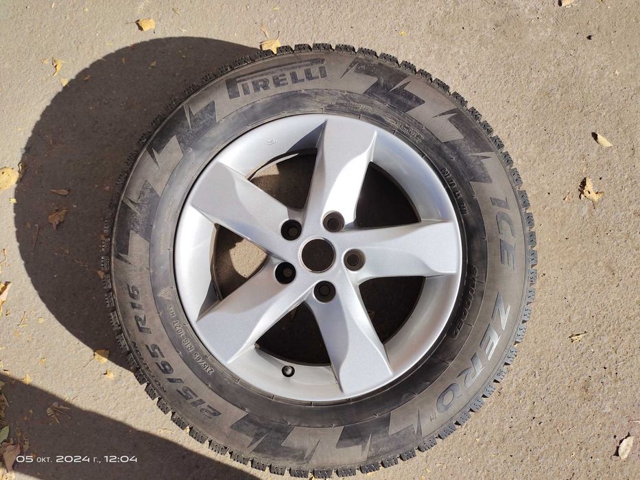 Продам зимние Шины с дисками на Nissan Qashgai