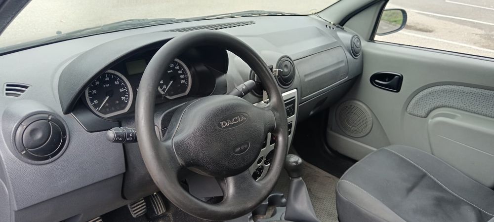 Dacia Logan 2006