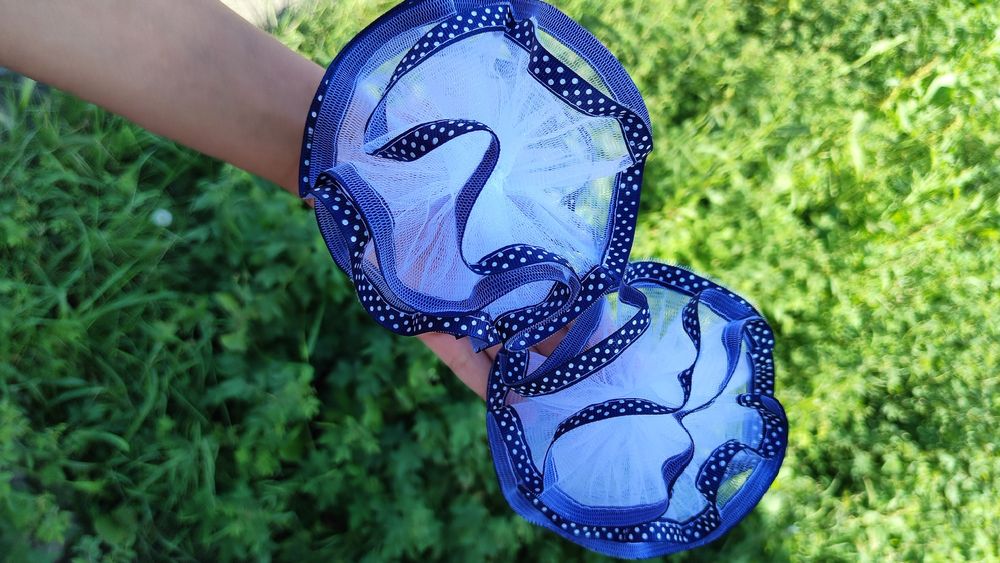 Продам бантики школьные.