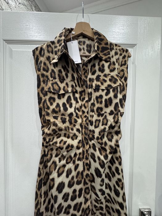 Самска рокля Mango