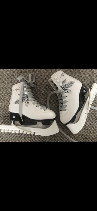 Коньки новые 27 размер