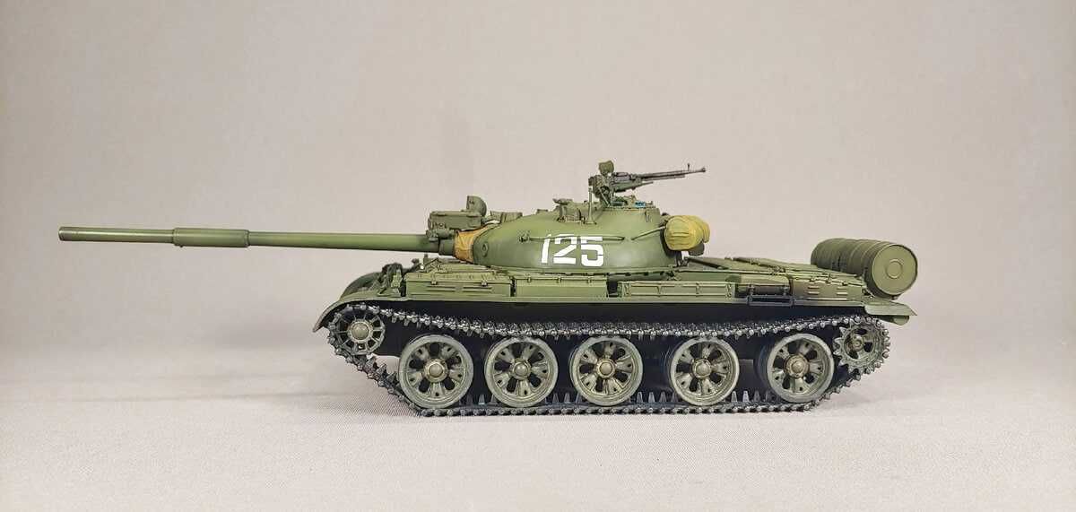 Сборная модель танка Т-62 (Звезда, 1/35)