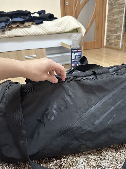 Голям черен сак VENUM Performance