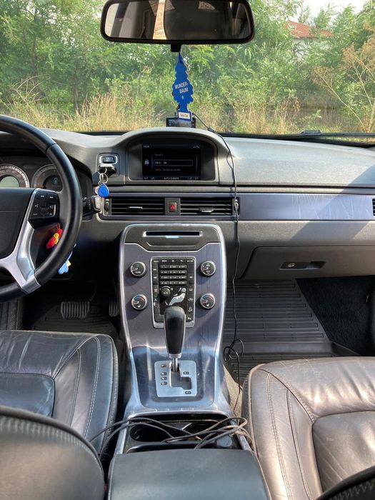 Volvo Xc70  automat  2.4 tdi