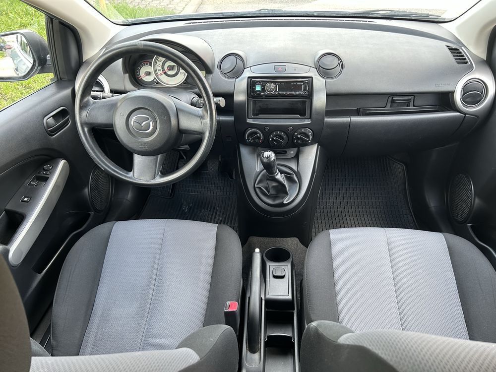Mazda 2 1.4 Benzina 75 Cp an 2010