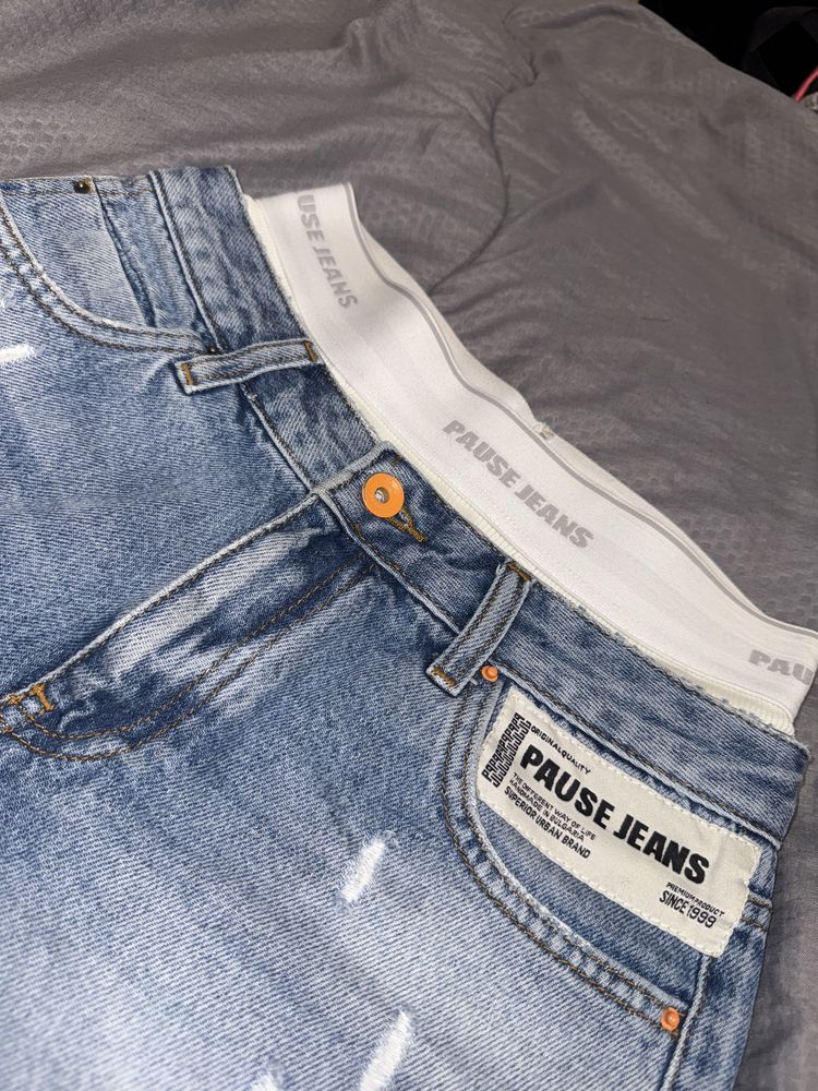 Къси гащи Pause Jeans