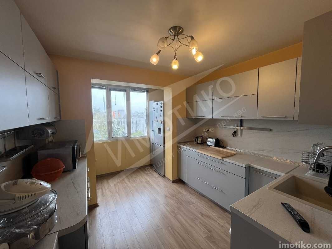 Дава се под наем Тристаен апартамент в София, Сухата река - 80 кв.м за 650 € - Снимка #2