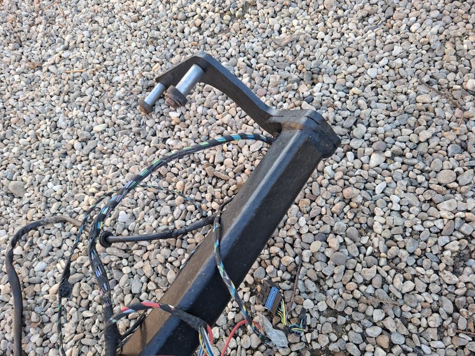 Carlig remorcare cu calculator Dacia Sandero Stepway 2014