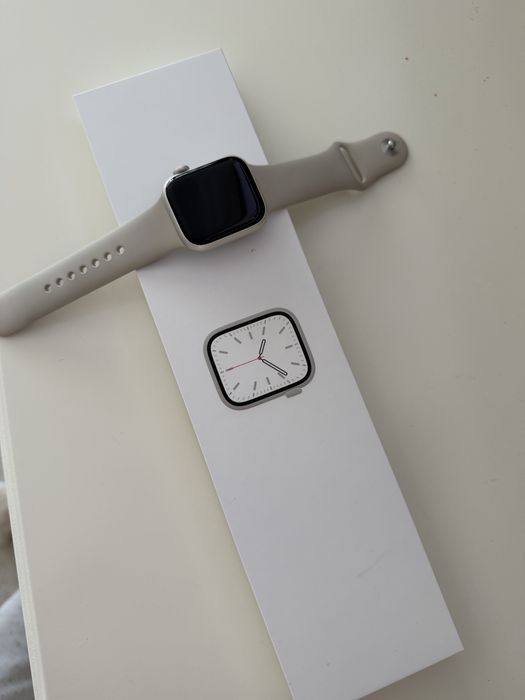Apple Watch Series 7 41 mm Starlight