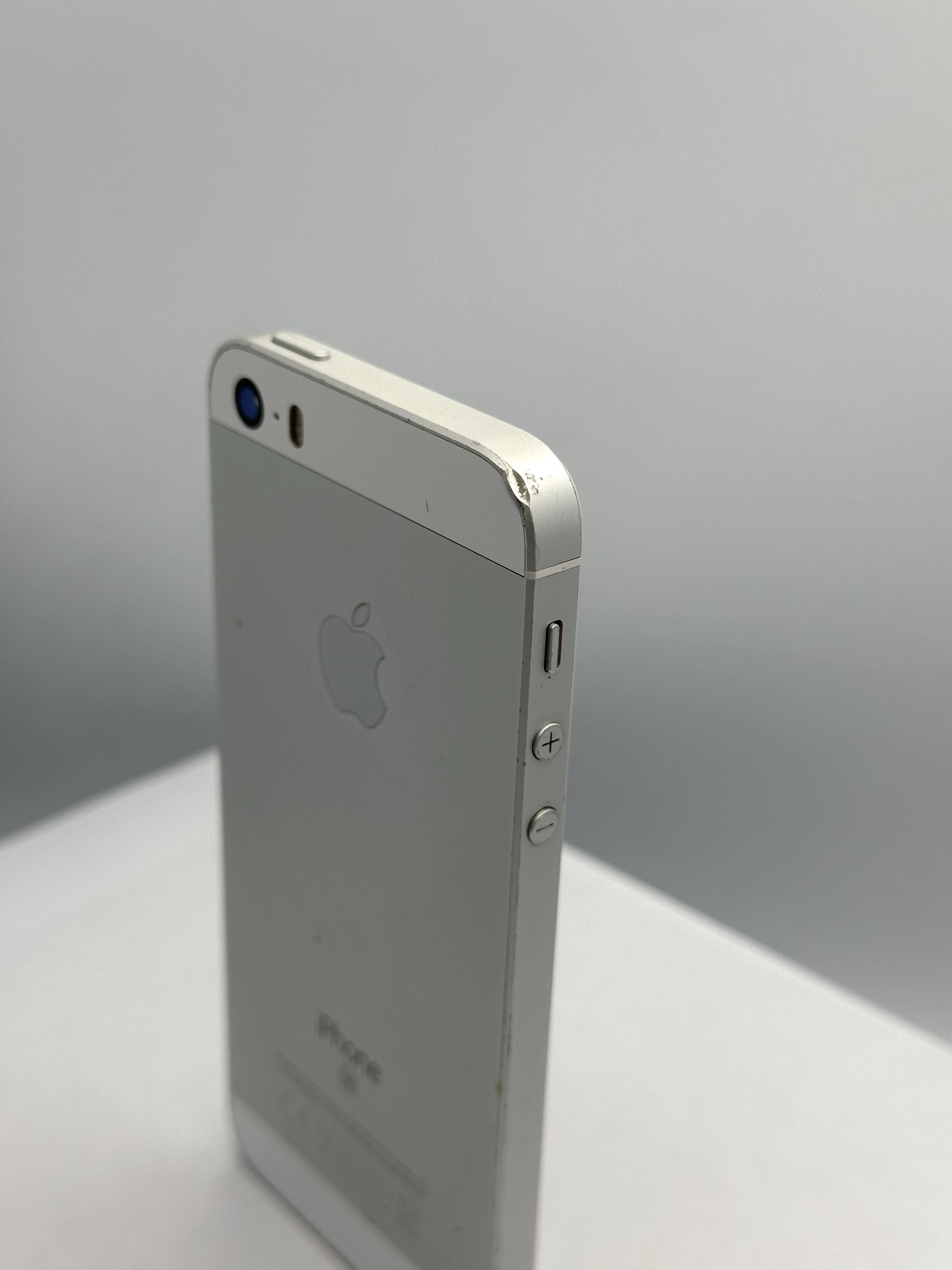 iPhone SE, 64GB, 100%, Silver, Garantie 2 ani CH-iOS
