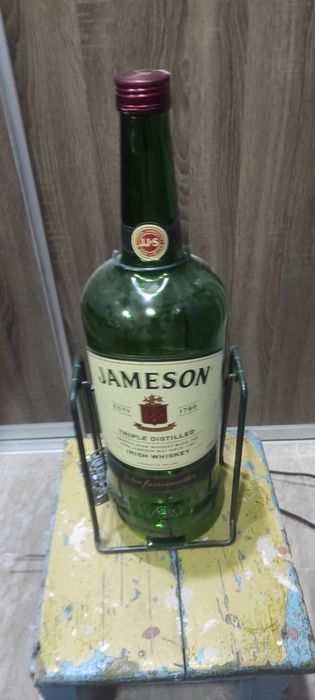 Бутылка на 4,5 литра