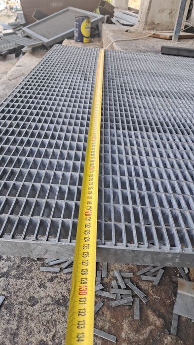 Trepte zincate exterioare