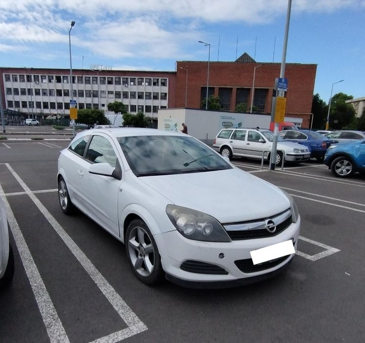 Opel Astra GTC 1.8 140 CP 2009