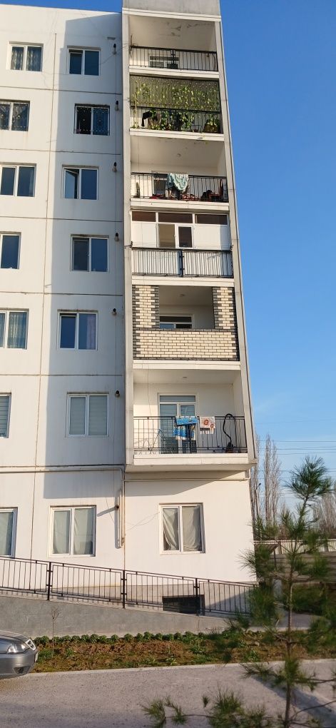 Balkonga gisht teramiz